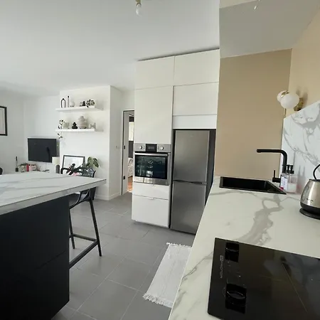 Appartement Luminosa T2 Lumineux Proche Airbus Parking *